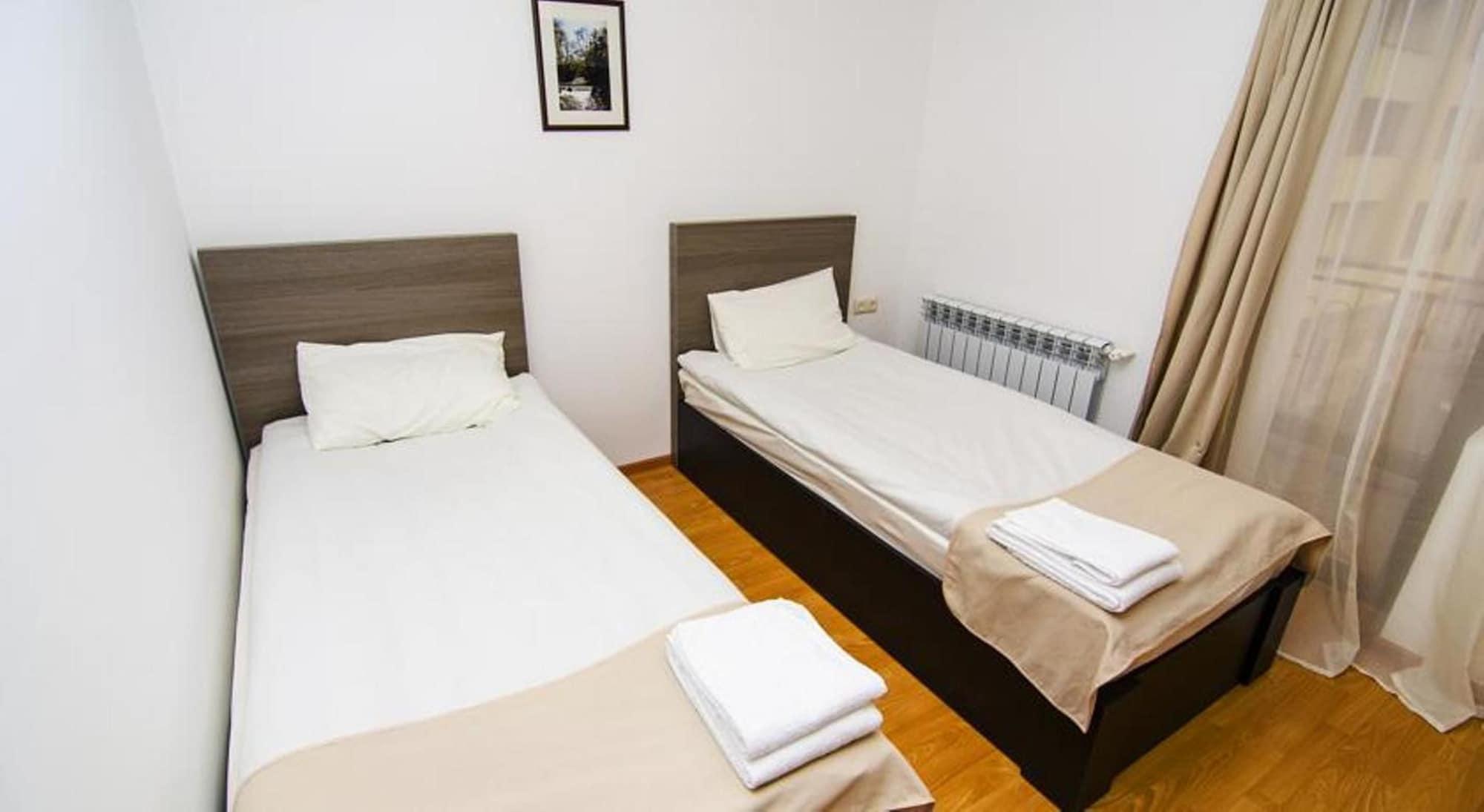 City Centre Hotel By Picnic Erévan Extérieur photo