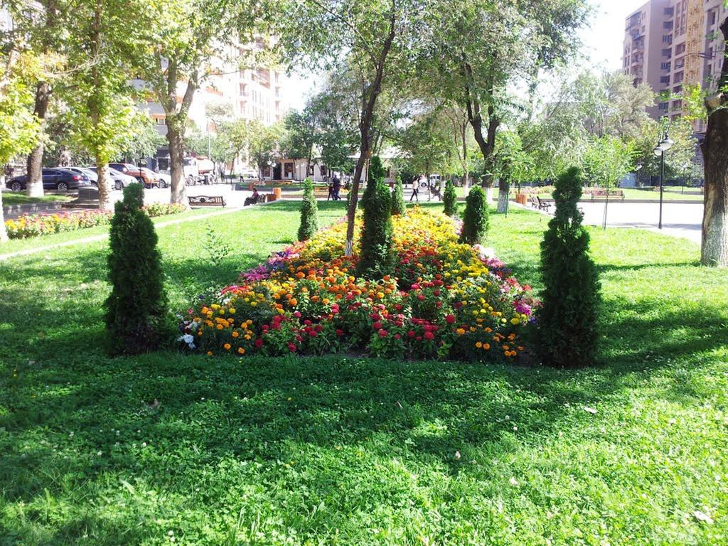 City Centre Hotel By Picnic Erévan Extérieur photo
